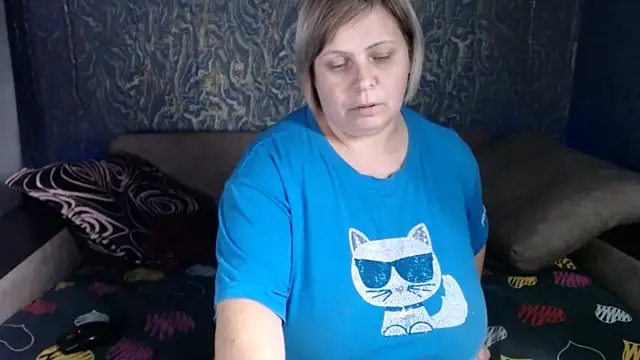 EvaCristal online show from 11.11.25