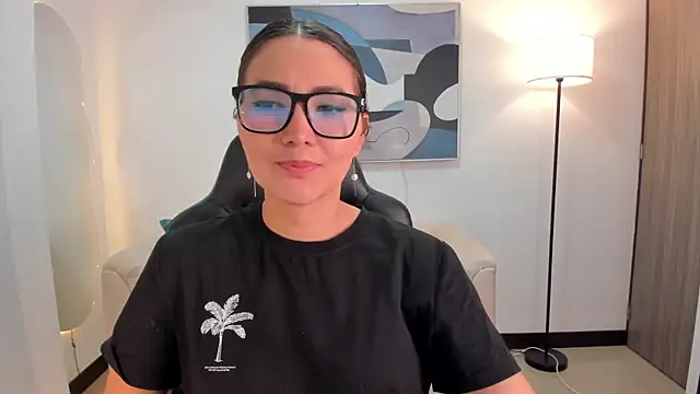 SaraParker  online show from 12.14.25