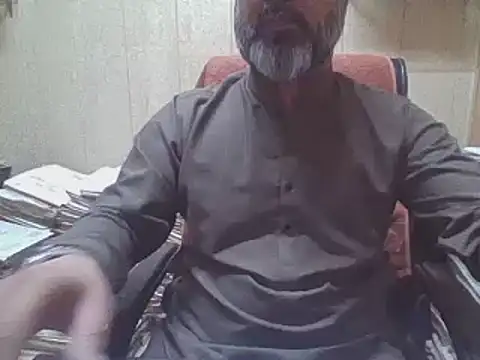 Snapshot of hairymaster95 chatting on 11.13.25 hairymaster95 online show from 11.13.25