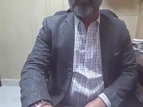 Snapshot of hairymaster95 chatting on 12.22.25 hairymaster95 online show from 12.22.25