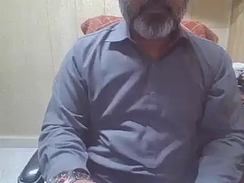 Snapshot of hairymaster95 chatting on 02.21.26 hairymaster95 online show from 02.21.26