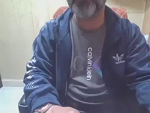 Snapshot of hairymaster95 chatting on 02.22.26 hairymaster95 online show from 02.22.26