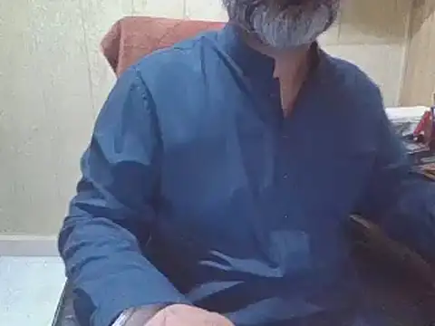 Snapshot of hairymaster95 chatting on 03.10.26 hairymaster95 online show from 03.10.26