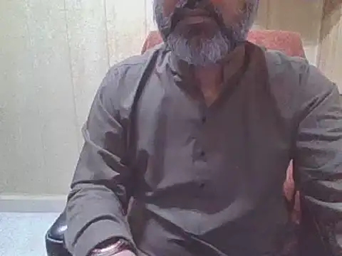 Snapshot of hairymaster95 chatting on 03.11.26 hairymaster95 online show from 03.11.26