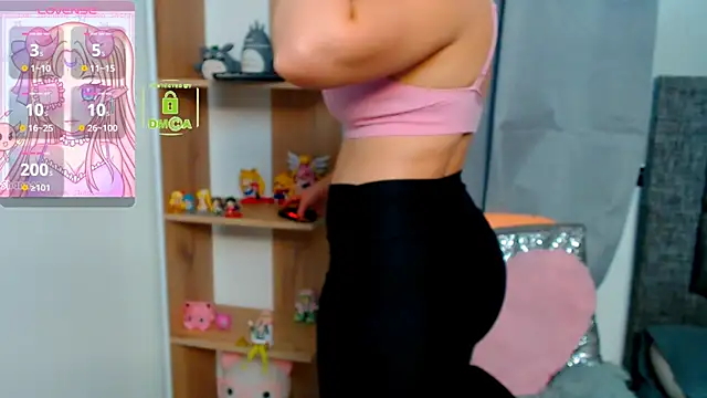 Snapshot of dolly_saylor chatting on 12.10.24 dolly saylor online show from 12.10.24
