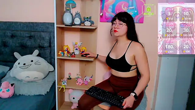 Snapshot of dolly_saylor chatting on 03.04.25 dolly saylor online show from 03.04.25