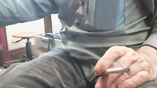 Snapshot of HaraldGermany chatting on 04.27.26 HaraldGermany online show from 04.27.26