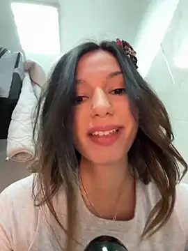 Snapshot of _MiaQueen_ chatting on 03.16.25  MiaQueen  online show from 03.16.25