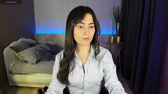 KylieMellow online show from 02.16.25