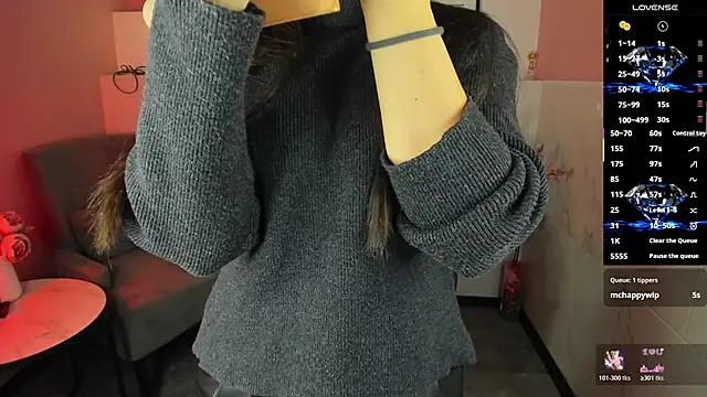 KylieMellow online show from 12.17.25