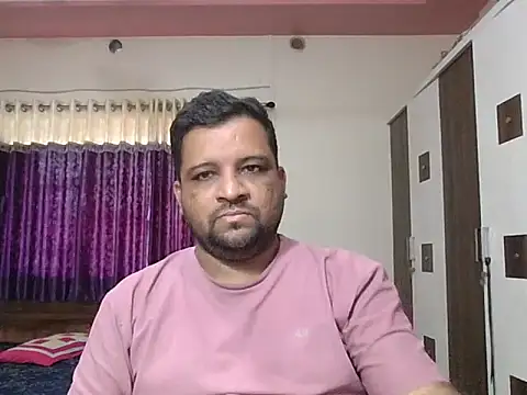 Snapshot of dhruv_love chatting on 04.21.26 dhruv love online show from 04.21.26