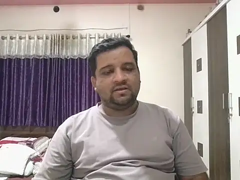 Snapshot of dhruv_love chatting on 07.04.26 dhruv love online show from 07.04.26