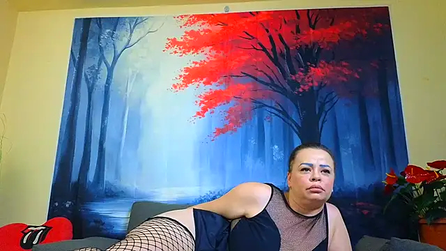 ElizabethEven online show from 03.05.25