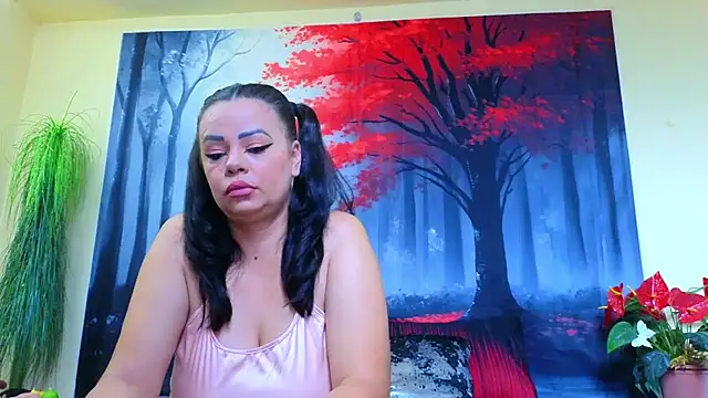 ElizabethEven online show from 10.05.25