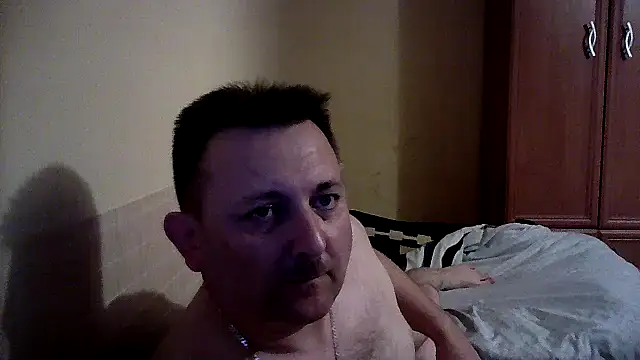 Snapshot of Novy73 chatting on 11.07.25 Novy73 online show from 11.07.25