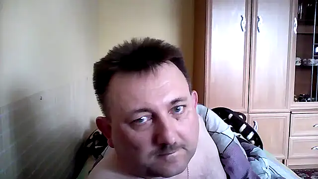 Snapshot of Novy73 chatting on 05.16.26 Novy73 online show from 05.16.26