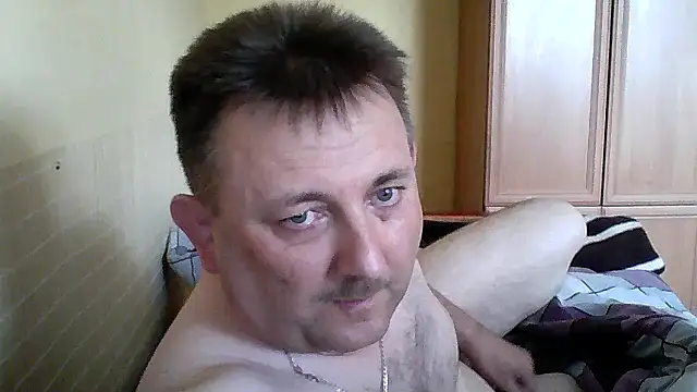 Snapshot of Novy73 chatting on 06.14.26 Novy73 online show from 06.14.26