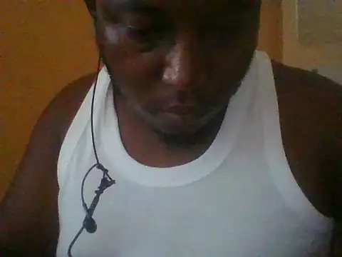 Snapshot of honeyswit chatting on 11.21.25 honeyswit online show from 11.21.25