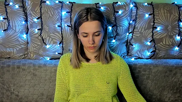 MaggieCake online show from 03.16.25