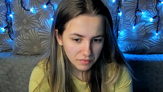 Snapshot of MaggieCake chatting on 02.16.26 MaggieCake online show from 02.16.26