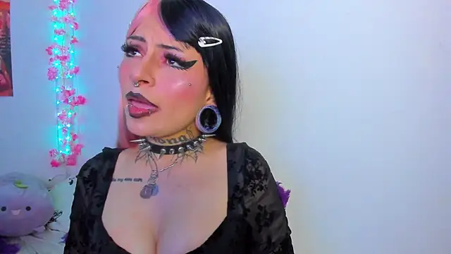 Rainnbow  online show from 11.24.25