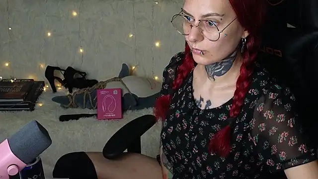 Ginger Stay online show from 10.06.25