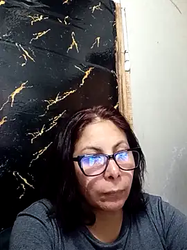 Anypink online show from 11.08.25