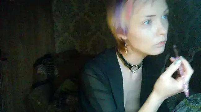 Snapshot of WildMissNiks chatting on 12.03.24 WildMissNiks online show from 12.03.24