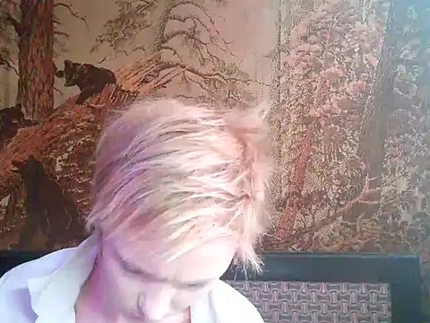 Snapshot of WildMissNiks chatting on 01.24.25 WildMissNiks online show from 01.24.25