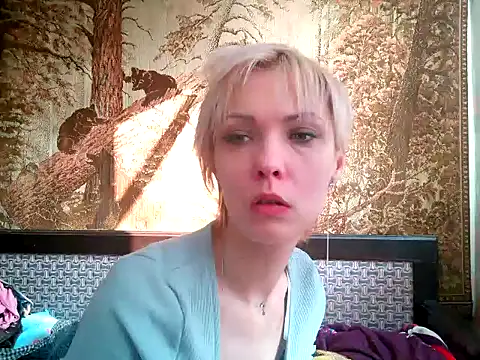 Snapshot of WildMissNiks chatting on 02.26.25 WildMissNiks online show from 02.26.25