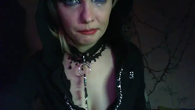 WildMissNiks online show from 02.26.26