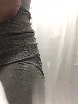 Snapshot of 69RIPsta69 chatting on 02.20.25 69RIPsta69 online show from 02.20.25