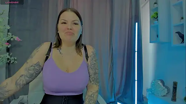 Raven Luna online show from 01.10.25