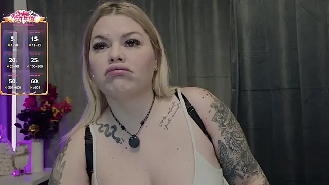 Raven Luna online show from 02.10.26