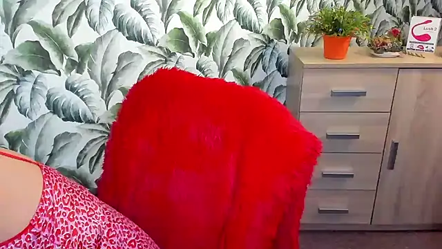 Snapshot of Ellennaughty chatting on 01.31.25 Ellennaughty online show from 01.31.25