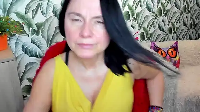 Snapshot of Ellennaughty chatting on 03.12.25 Ellennaughty online show from 03.12.25