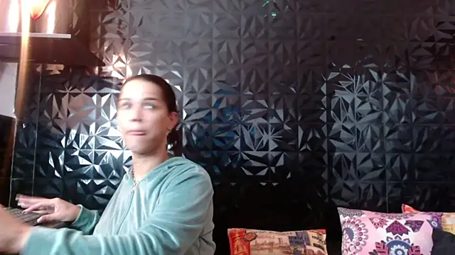 PINK  LOLA1 online show from 10.09.25