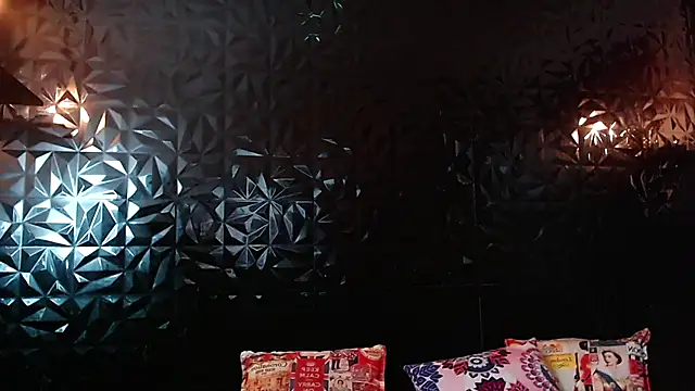 PINK  LOLA1 online show from 11.30.25