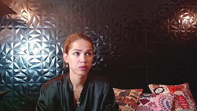 PINK  LOLA1 online show from 02.13.26