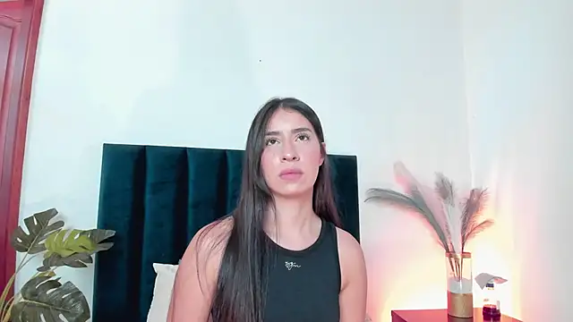 Snapshot of Christy_Sea chatting on 10.16.25 Christy Sea online show from 10.16.25