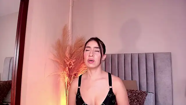 Snapshot of Christy_Sea chatting on 10.30.25 Christy Sea online show from 10.30.25