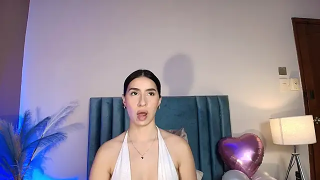 Snapshot of Christy_Sea chatting on 11.14.25 Christy Sea online show from 11.14.25