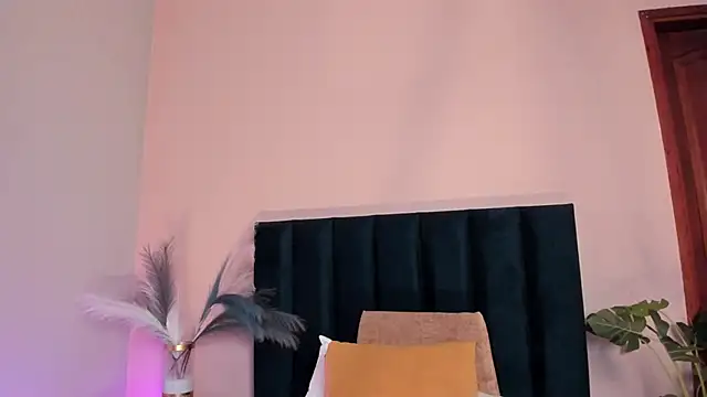 Snapshot of Christy_Sea chatting on 02.11.26 Christy Sea online show from 02.11.26