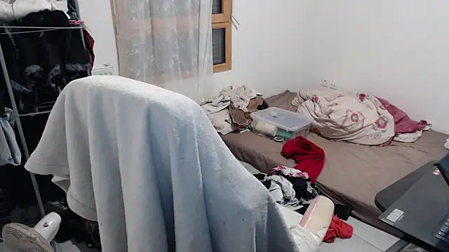 missthon0 online show from 11.10.25