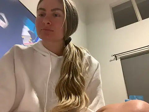 Alyssa rhoades online show from 01.24.25