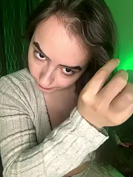 eleonoree online show from 10.28.25