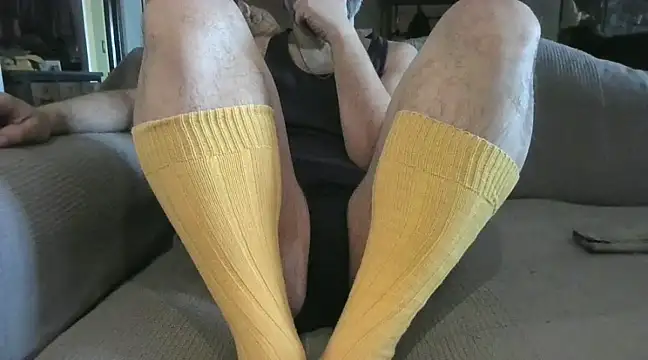 Snapshot of naked_bear chatting on 01.31.25 naked bear online show from 01.31.25