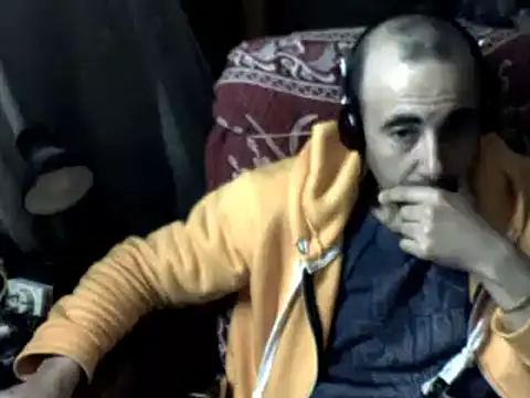 Snapshot of big_heart chatting on 02.15.26 big heart online show from 02.15.26