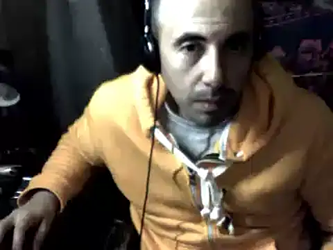 Snapshot of big_heart chatting on 03.25.26 big heart online show from 03.25.26