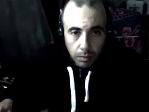 Snapshot of big_heart chatting on 03.30.26 big heart online show from 03.30.26